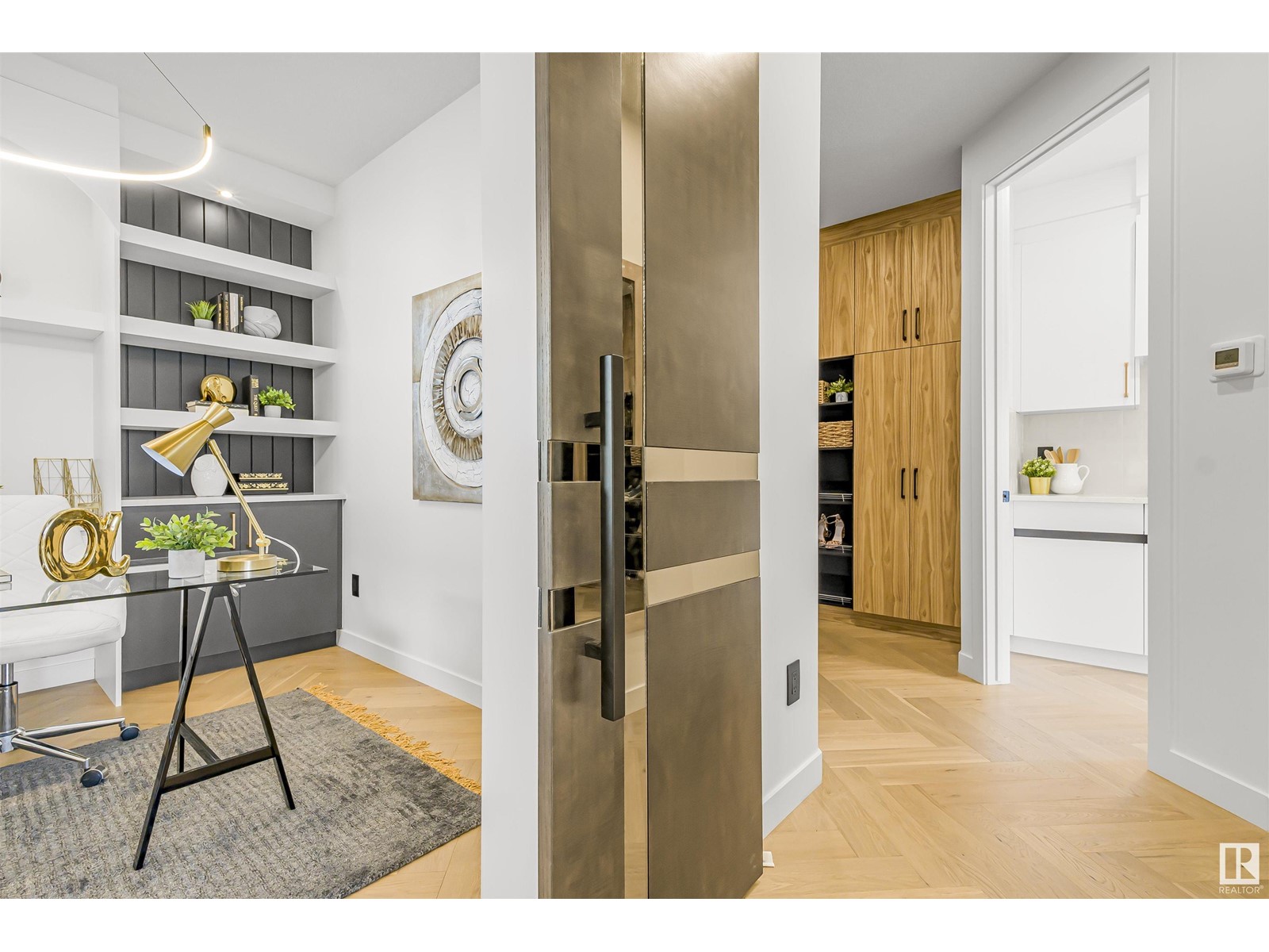 Property at 400 Pine PT image 3