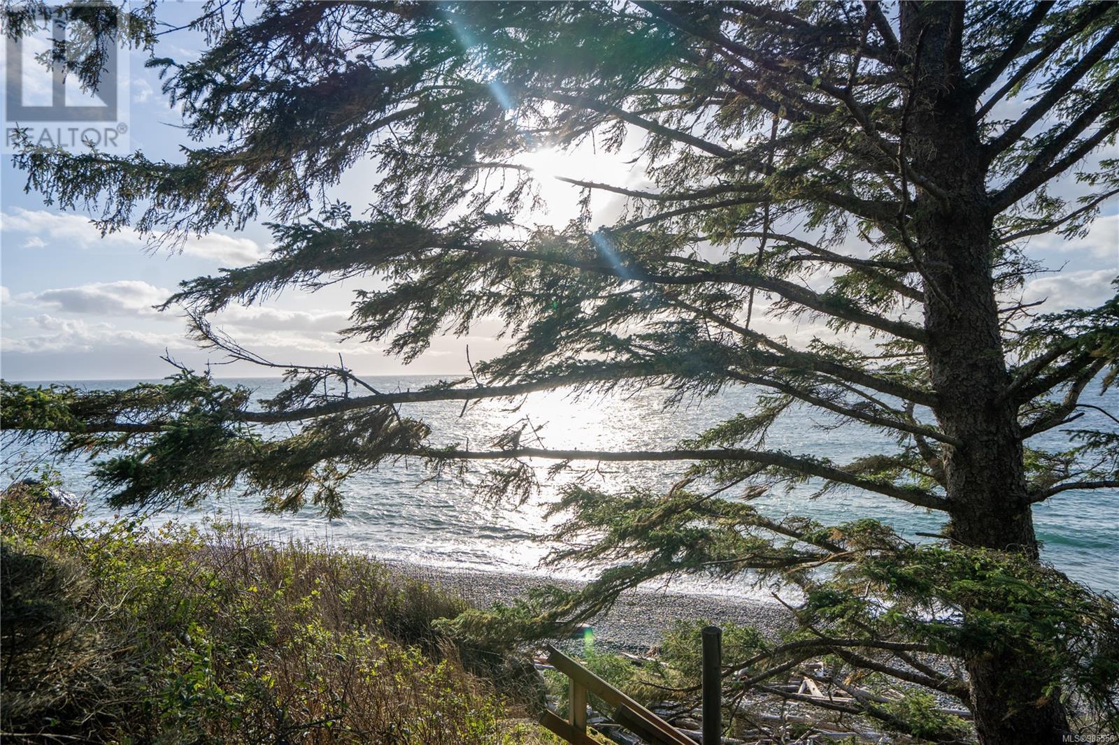 8519 West Coast Rd, Sooke, British Columbia  V9Z 1H2 - Photo 17 - 985556