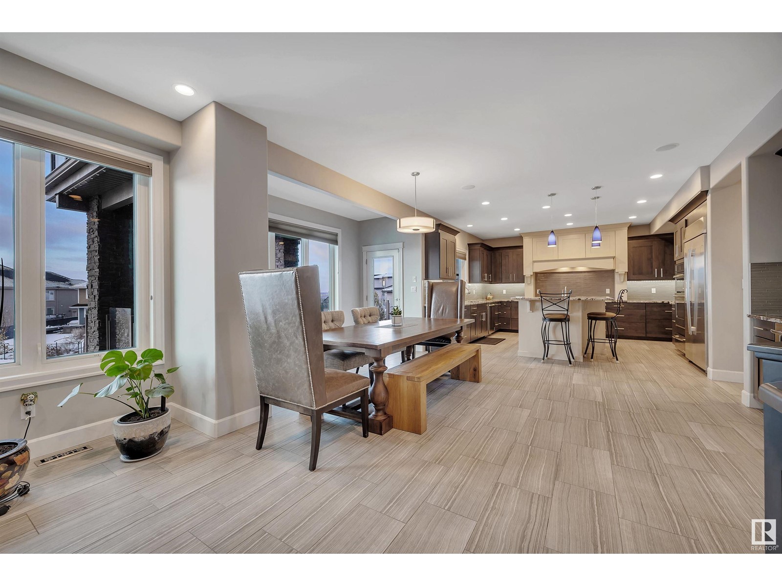 Property at 4510 WINGFIELD BA NW image 2