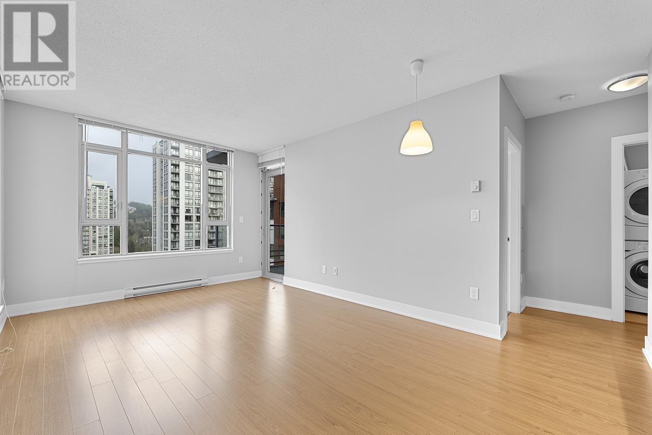 2305 1155 THE HIGH STREET