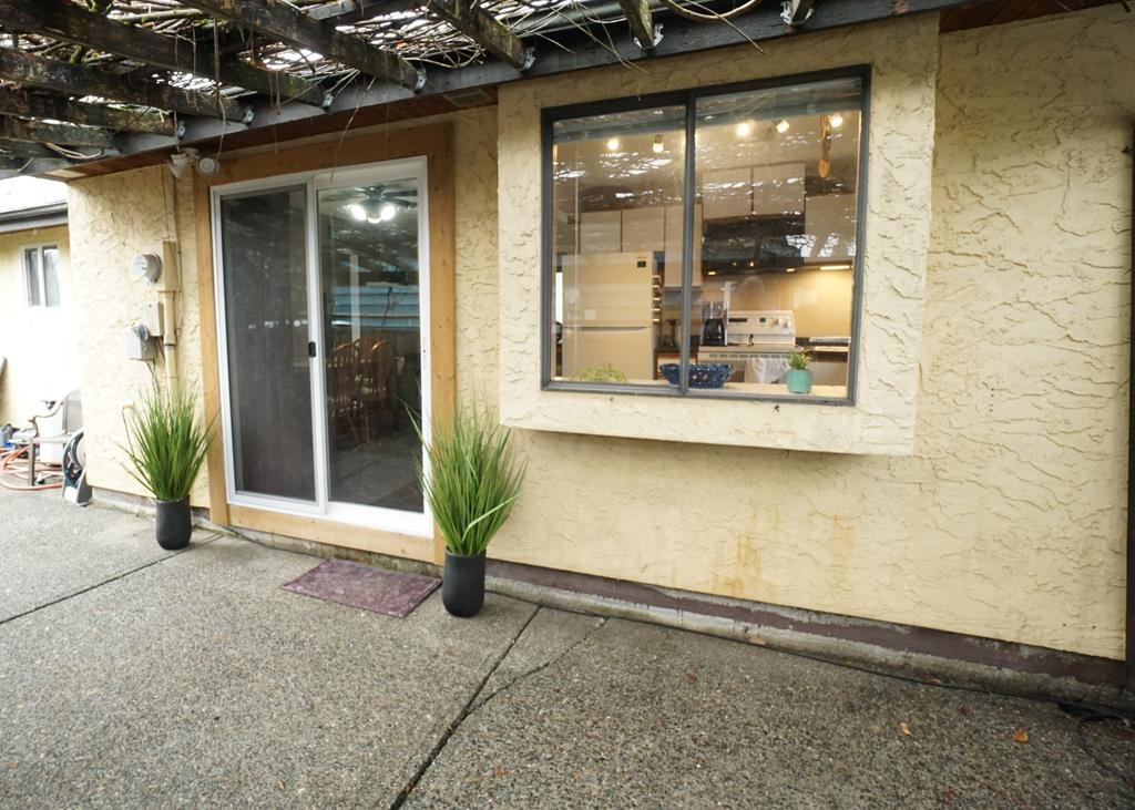 Property at 19966 52 AVENUE image 3