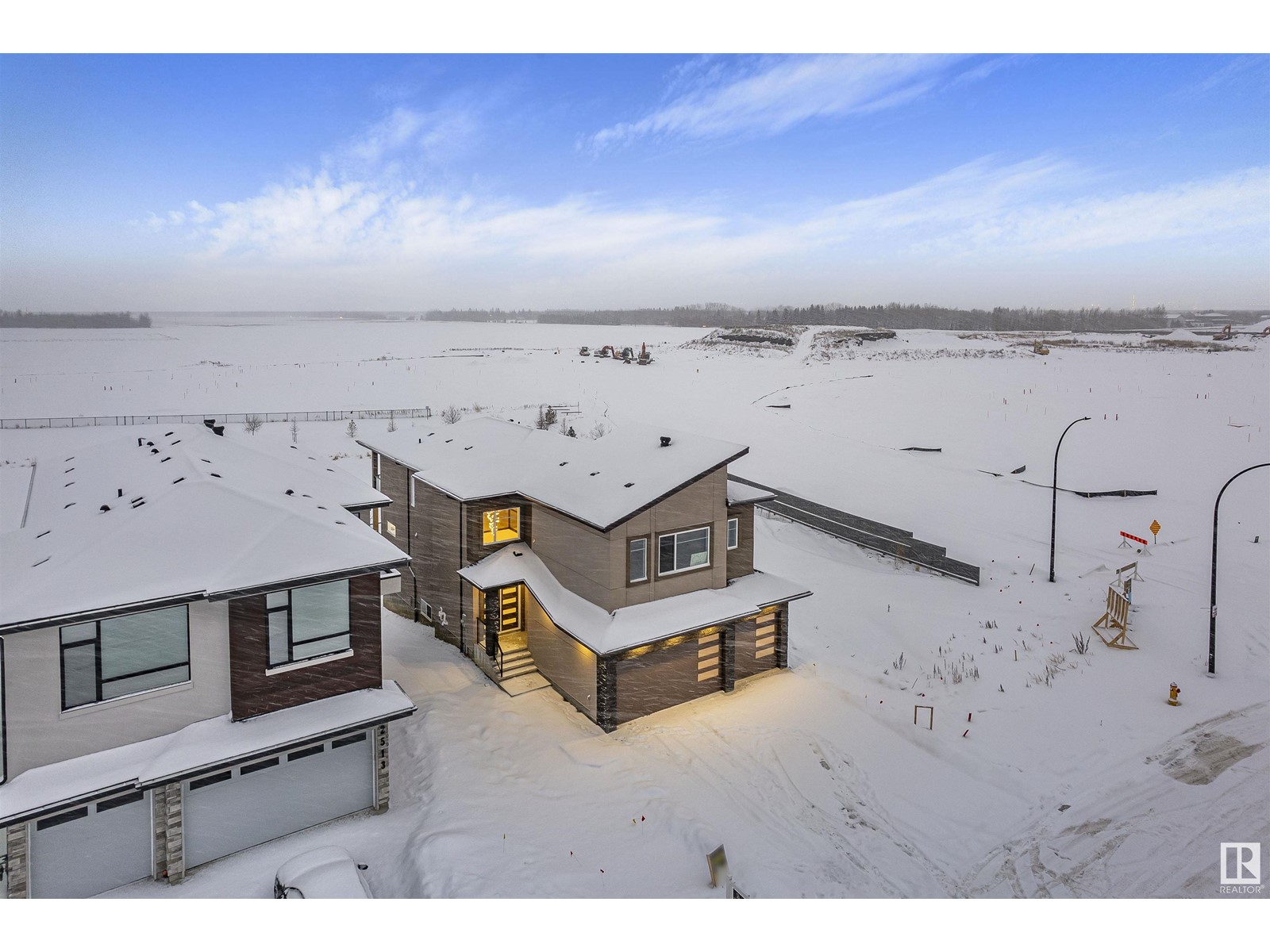 Property at #2507 63 AVE NE image 3