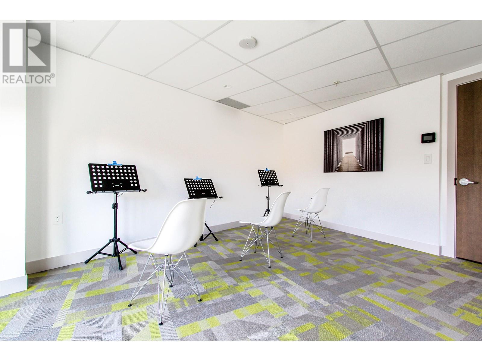 Listing Picture 22 of 24 : 1203 5788 GILBERT ROAD, Richmond / 烈治文 - 魯藝地產 Yvonne Lu Group - MLS Medallion Club Member