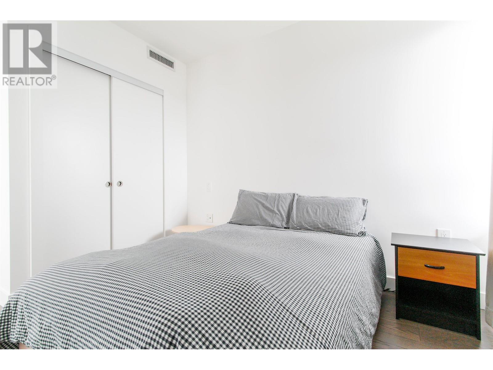 Listing Picture 8 of 24 : 1203 5788 GILBERT ROAD, Richmond / 烈治文 - 魯藝地產 Yvonne Lu Group - MLS Medallion Club Member