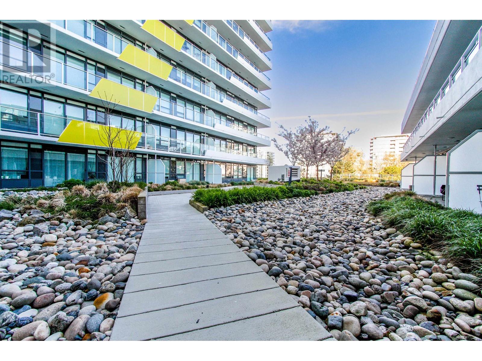 Listing Picture 19 of 24 : 1203 5788 GILBERT ROAD, Richmond / 烈治文 - 魯藝地產 Yvonne Lu Group - MLS Medallion Club Member