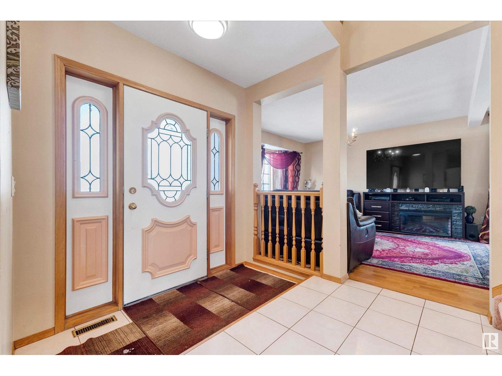 Property at 6119 156 AV NW image 2