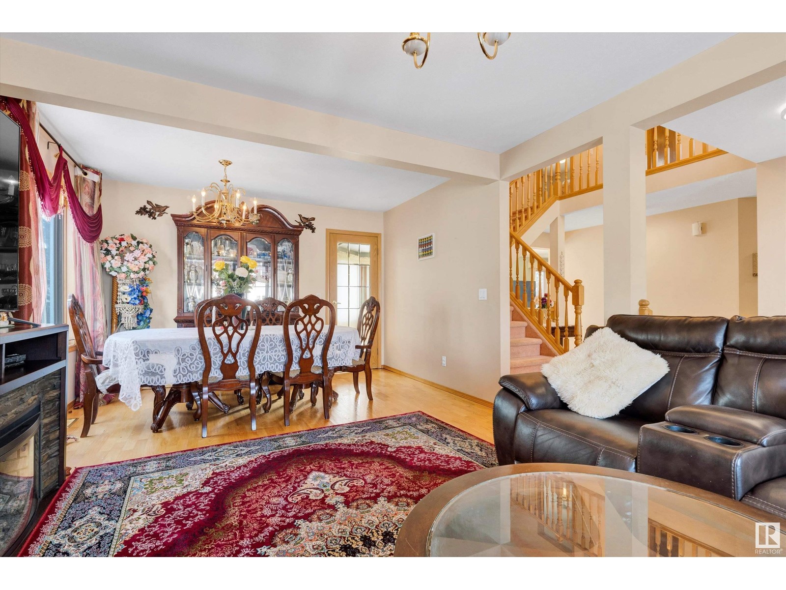 Property at 6119 156 AV NW image 5
