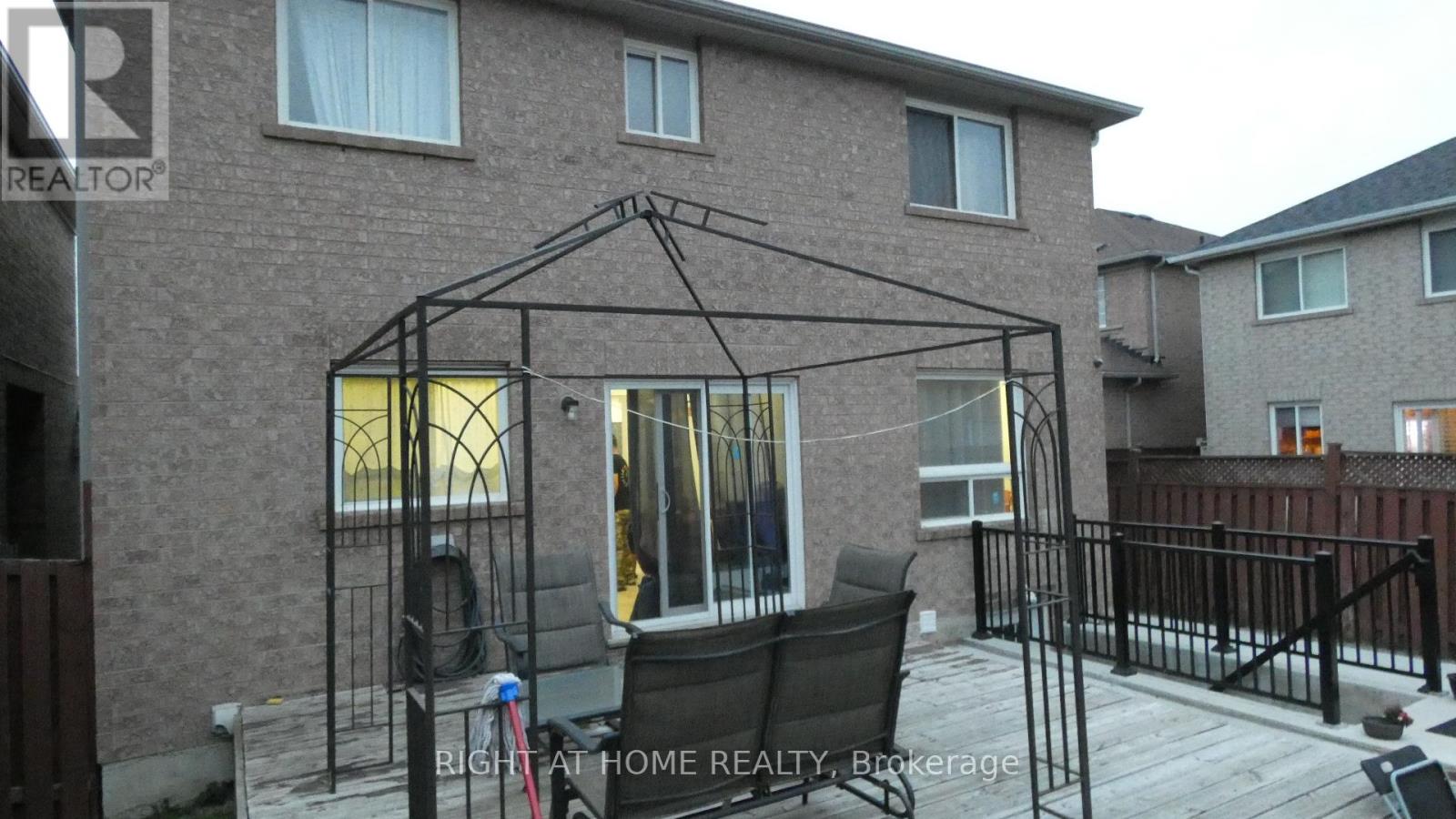 Lower - 36 Mccrimmon Drive, Brampton, Ontario  L7A 2Z5 - Photo 10 - W11951318