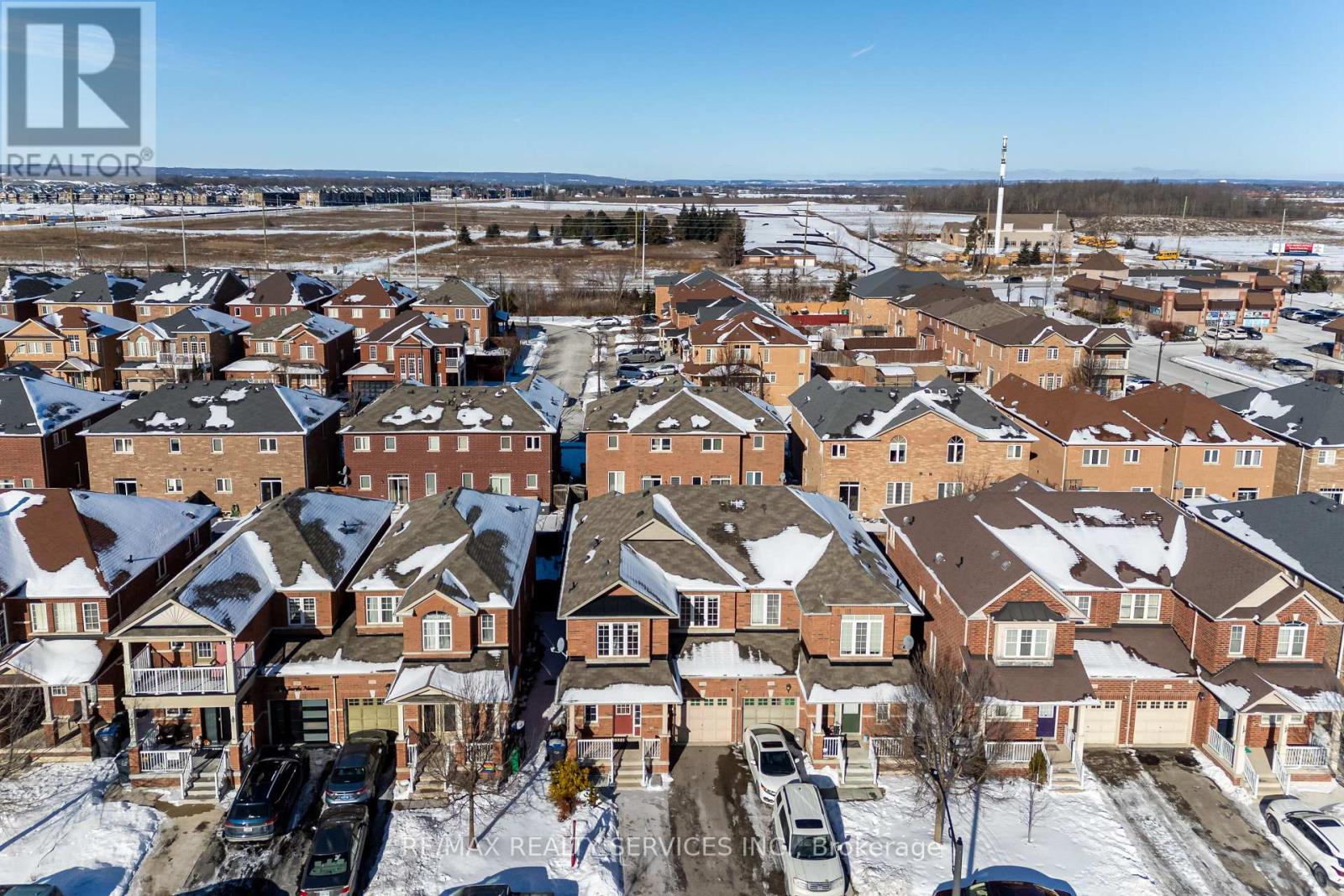 112 Amaranth Crescent, Brampton, Ontario  L7A 0L5 - Photo 3 - W11951447