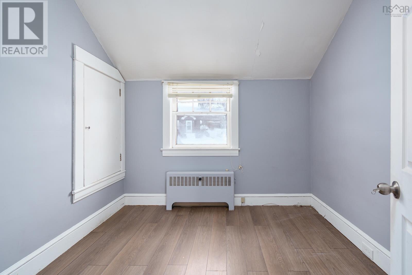 297 Cottage Road, Sydney, Nova Scotia  B1P 2E7 - Photo 17 - 202502081