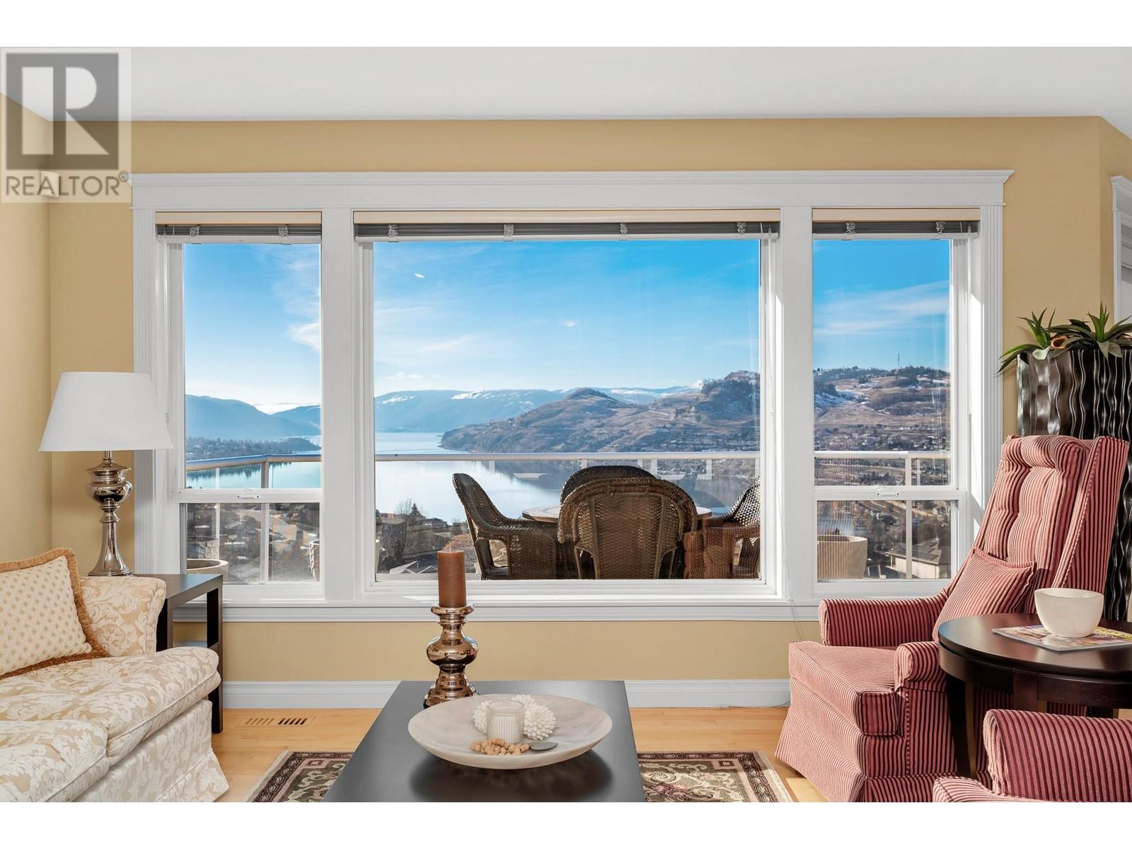 Property at 708 Mt York Drive image 3
