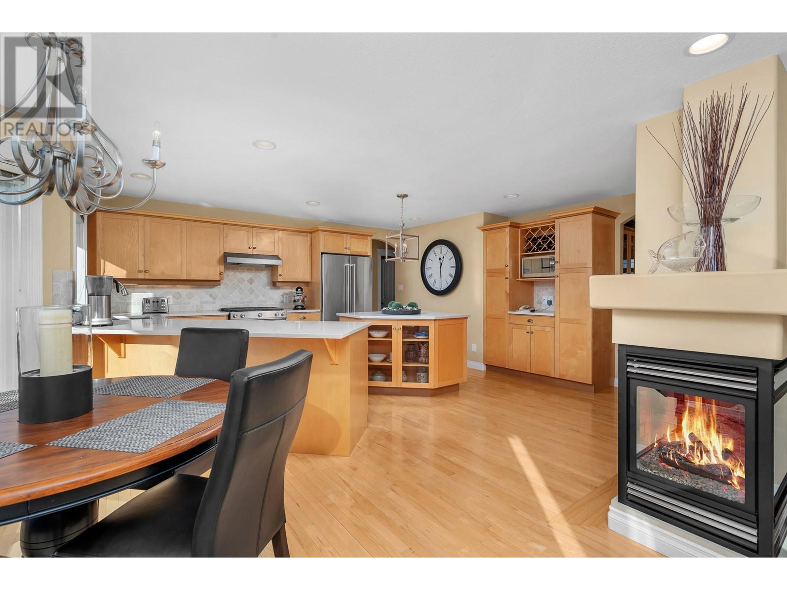 Property at 708 Mt York Drive image 5