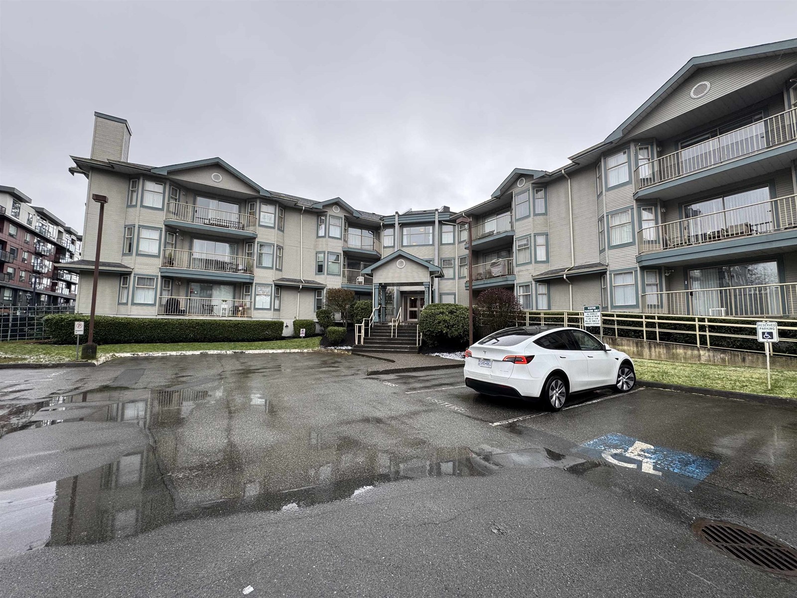 104 10756 138 Street, Surrey, British Columbia  V3T 4K5 - Photo 4 - R2960038
