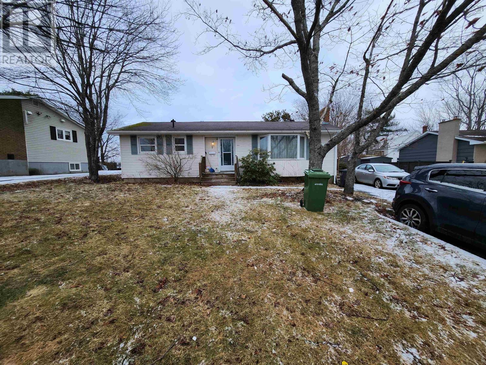 7 Haviland Street, Lower Sackville, Nova Scotia  B4C 1Y8 - Photo 1 - 202502085
