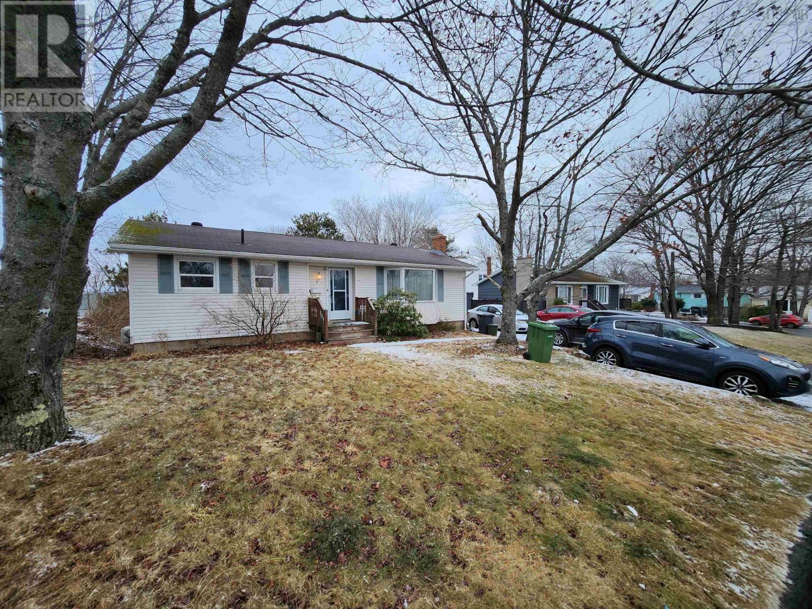 7 Haviland Street, Lower Sackville, Nova Scotia  B4C 1Y8 - Photo 1 - 202502089
