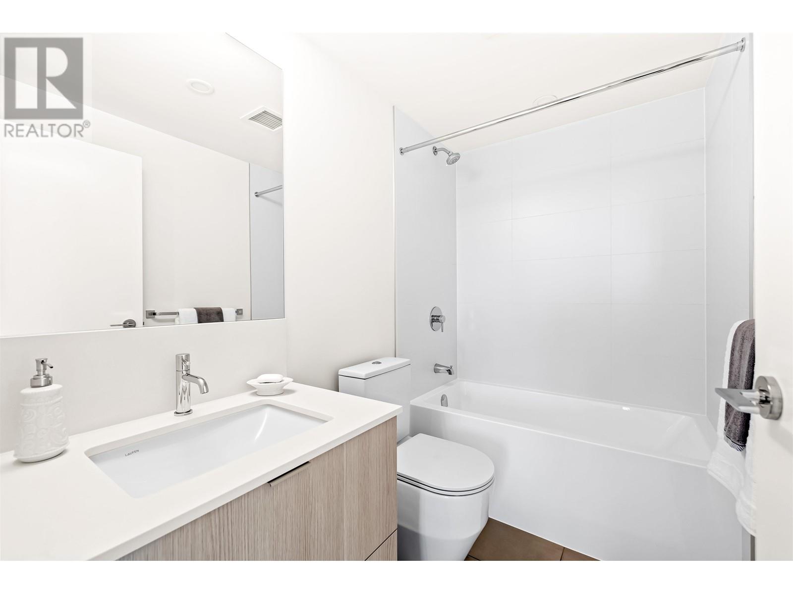 2004 318 Alderson Avenue, Coquitlam, British Columbia  V3K 0J1 - Photo 12 - R2961742