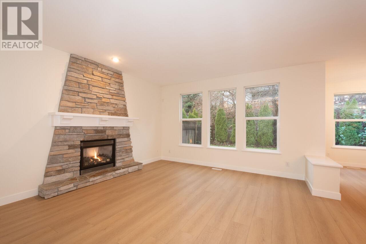 99 Maple Drive, Port Moody, British Columbia  V3H 0A7 - Photo 4 - R2952354