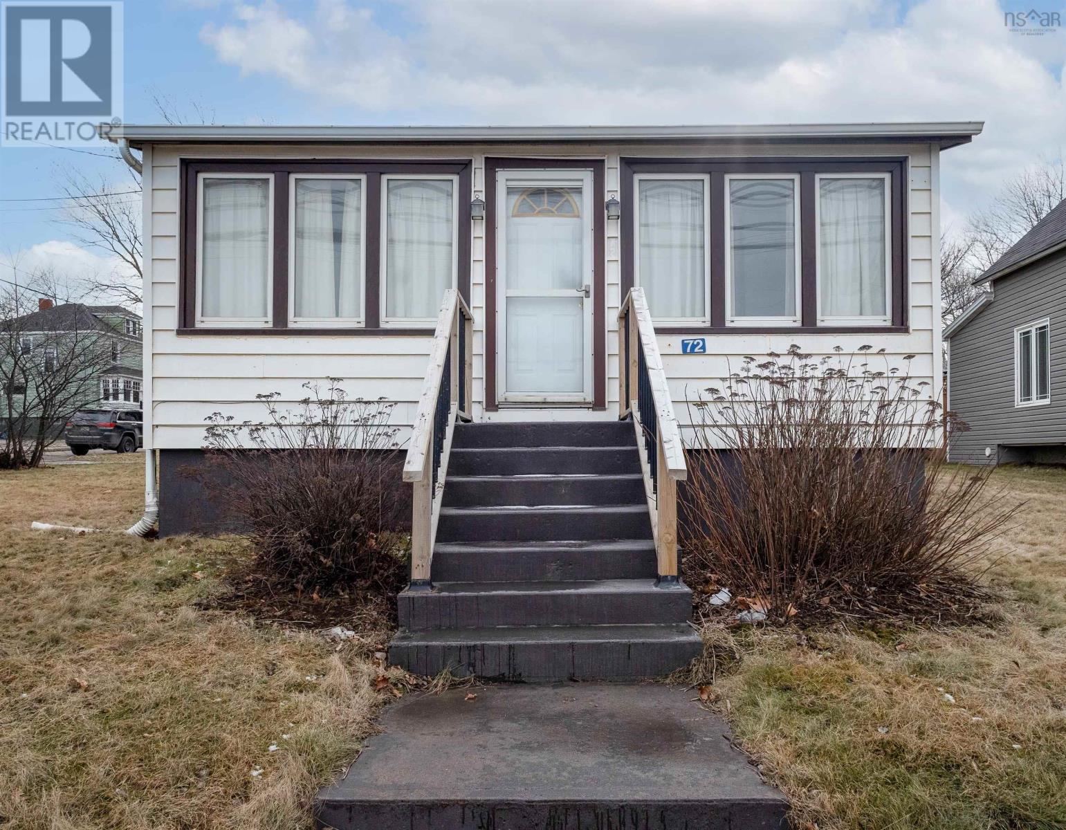 72 Welton Street, Sydney, Nova Scotia  B1P 5R2 - Photo 1 - 202501990