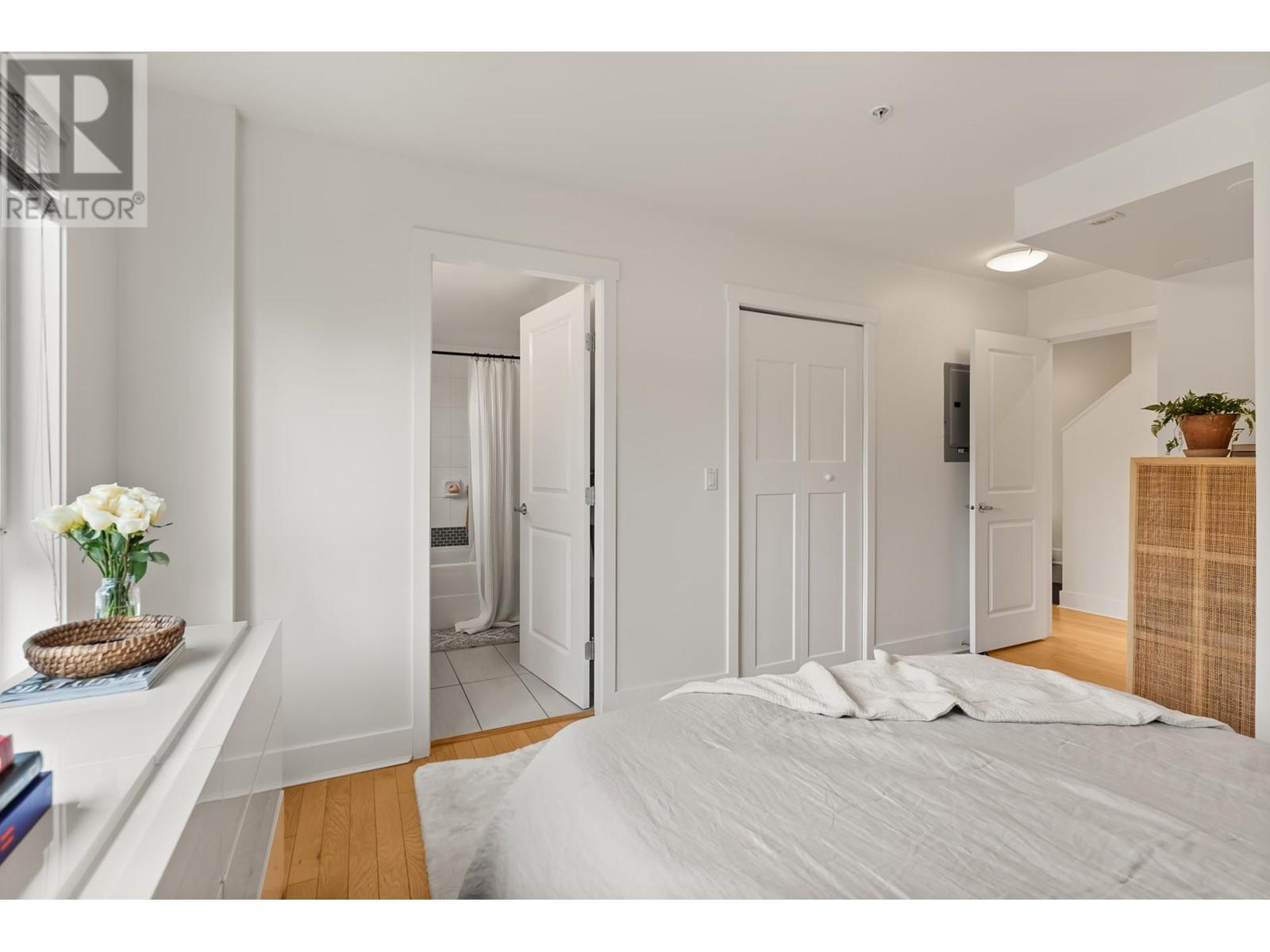 Listing Picture 14 of 31 : 8 1803 MACDONALD STREET, Vancouver / 溫哥華 - 魯藝地產 Yvonne Lu Group - MLS Medallion Club Member