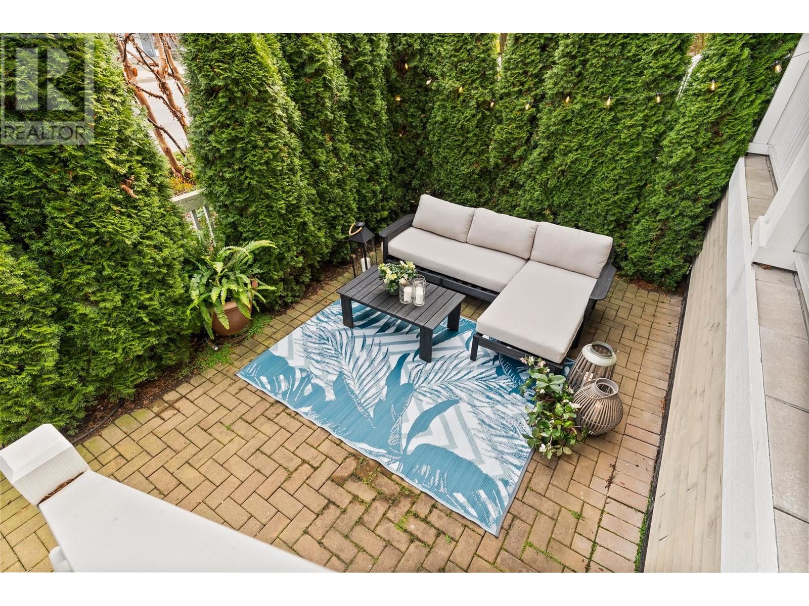 Listing Picture 12 of 31 : 8 1803 MACDONALD STREET, Vancouver / 溫哥華 - 魯藝地產 Yvonne Lu Group - MLS Medallion Club Member