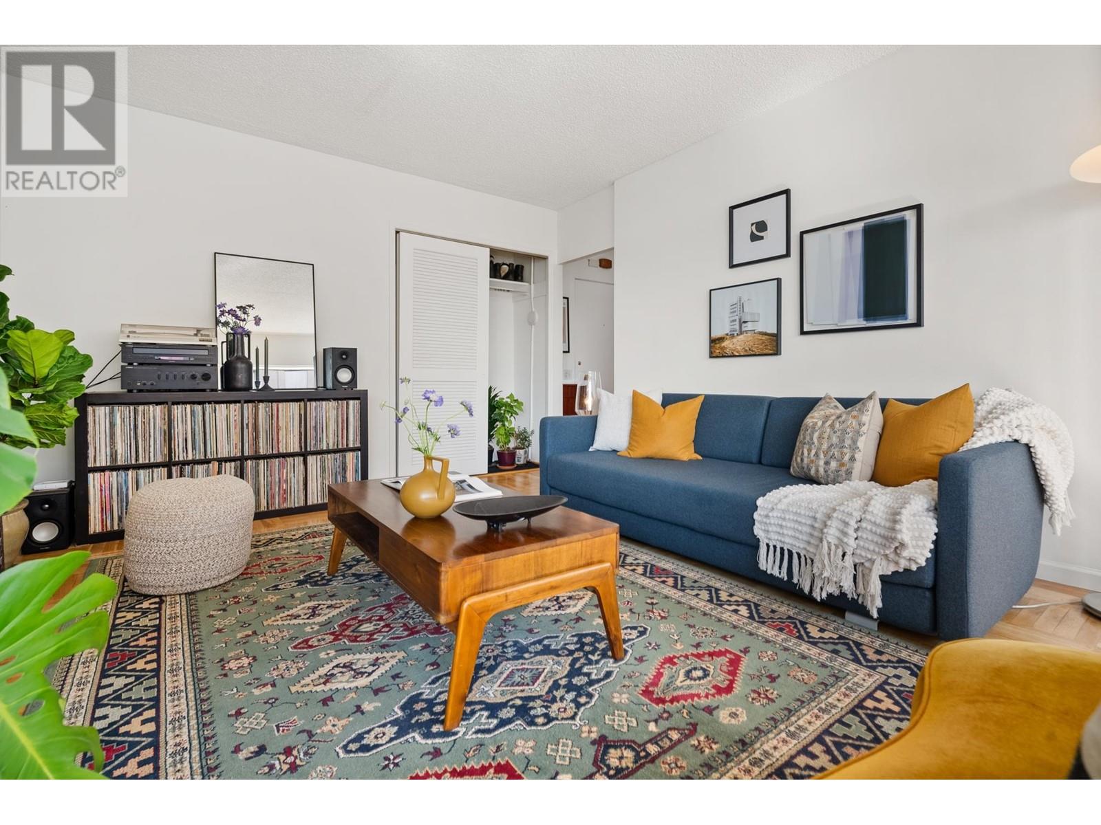 Listing Picture 6 of 37 : 503 2095 BEACH AVENUE, Vancouver / 溫哥華 - 魯藝地產 Yvonne Lu Group - MLS Medallion Club Member