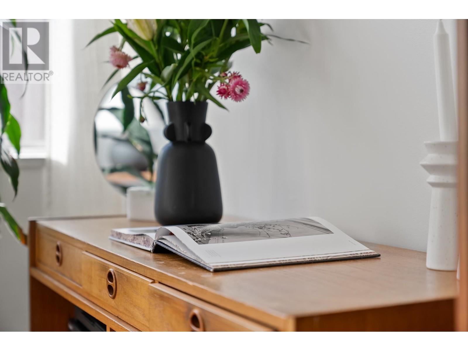 Listing Picture 29 of 37 : 503 2095 BEACH AVENUE, Vancouver / 溫哥華 - 魯藝地產 Yvonne Lu Group - MLS Medallion Club Member