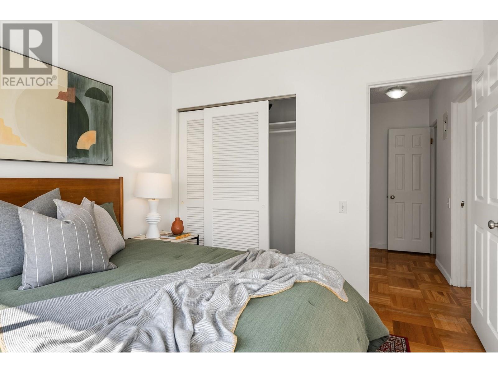 Listing Picture 32 of 37 : 503 2095 BEACH AVENUE, Vancouver / 溫哥華 - 魯藝地產 Yvonne Lu Group - MLS Medallion Club Member