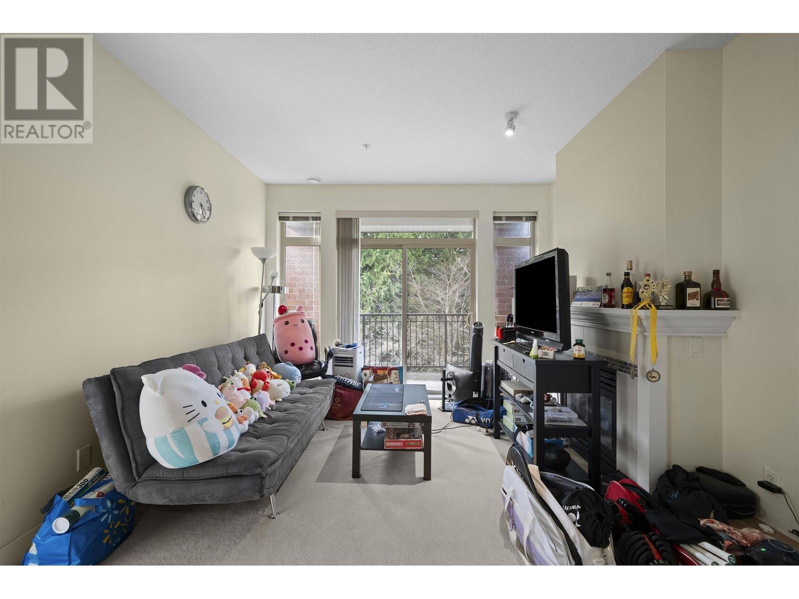 Listing Picture 11 of 40 : 315 2250 WESBROOK MALL, Vancouver / 溫哥華 - 魯藝地產 Yvonne Lu Group - MLS Medallion Club Member