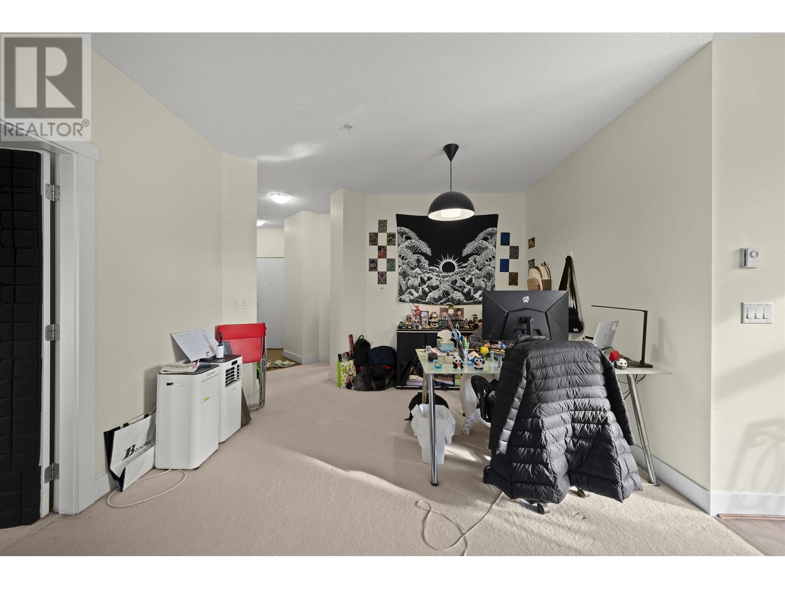 Listing Picture 13 of 40 : 315 2250 WESBROOK MALL, Vancouver / 溫哥華 - 魯藝地產 Yvonne Lu Group - MLS Medallion Club Member