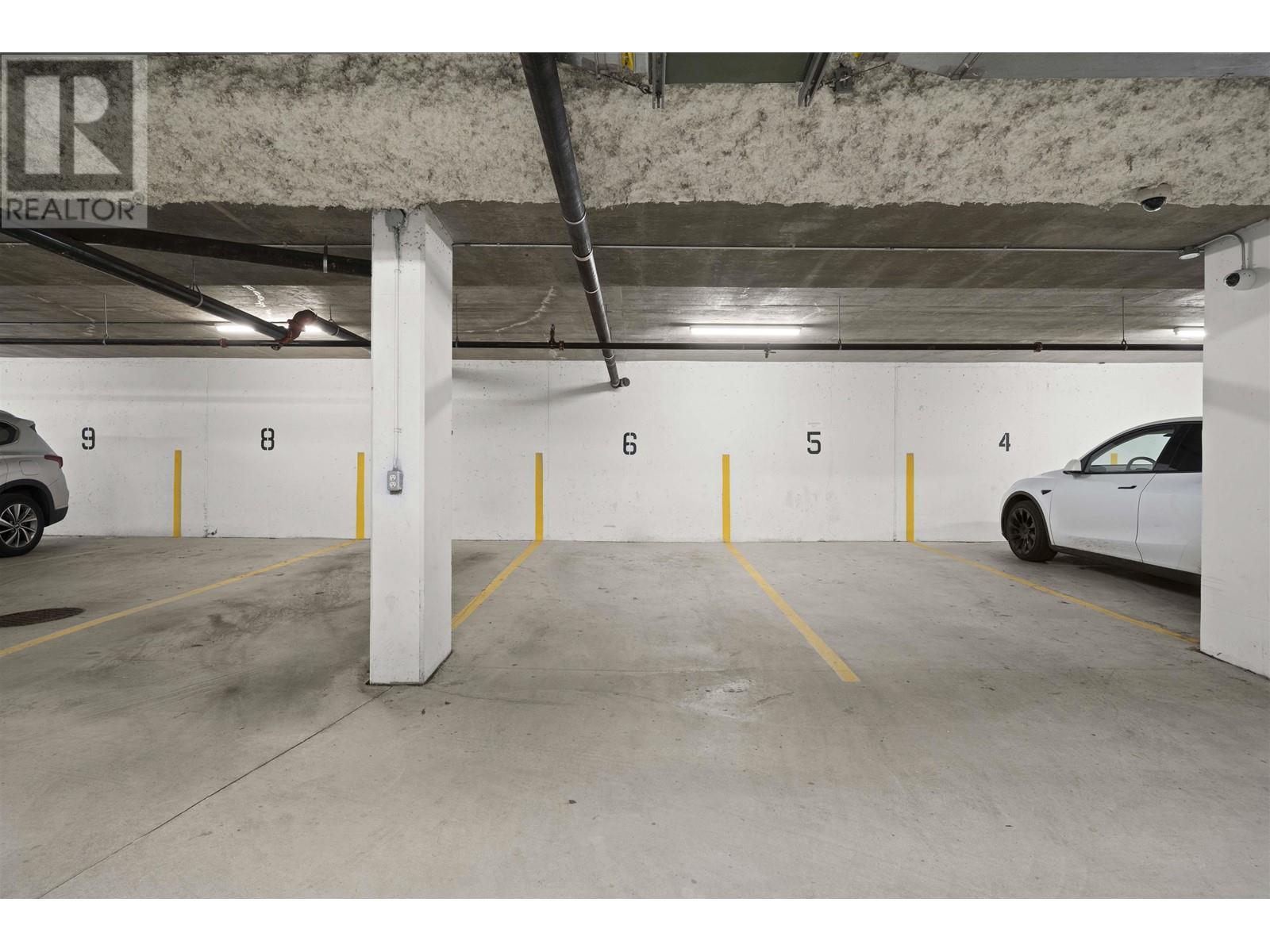 Listing Picture 33 of 40 : 315 2250 WESBROOK MALL, Vancouver / 溫哥華 - 魯藝地產 Yvonne Lu Group - MLS Medallion Club Member