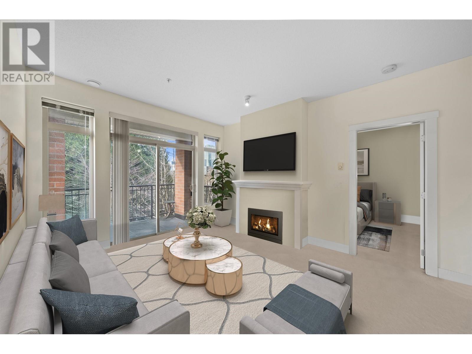 315 2250 WESBROOK MALL, Vancouver