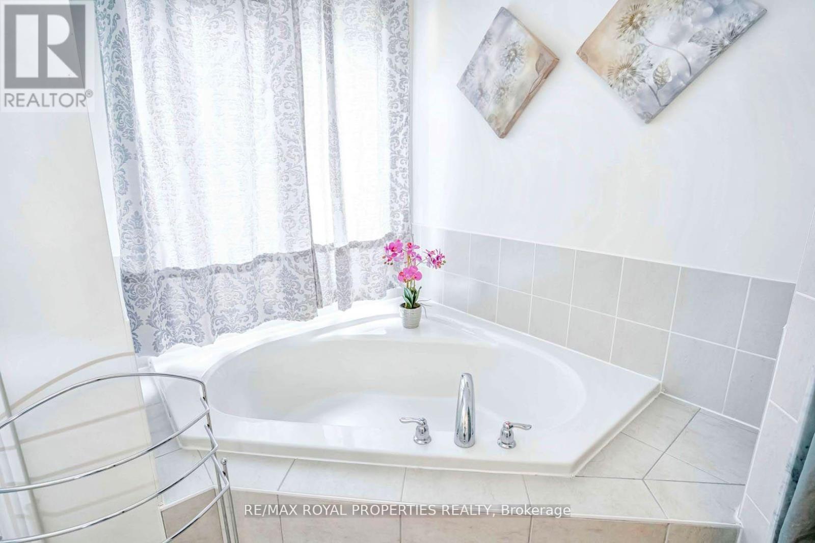 1877 Castlepoint Drive, Oshawa (Taunton), Ontario  L1K 0M9 - Photo 21 - E11951636