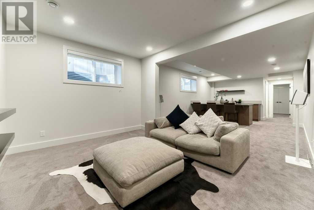 105 Trasimeno Crescent Sw, Calgary, Alberta  T3E 8B9 - Photo 36 - A2178270