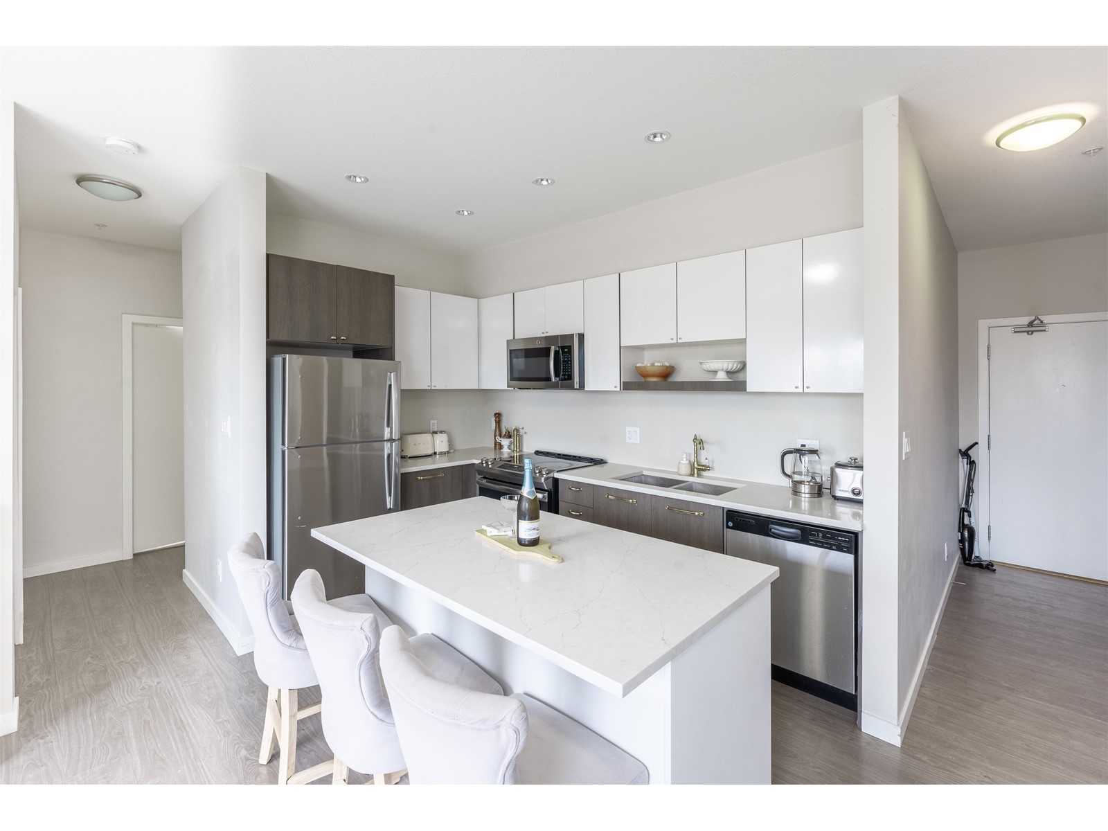 528 13768 108 Avenue, Surrey, British Columbia  V3T 0L9 - Photo 5 - R2960219
