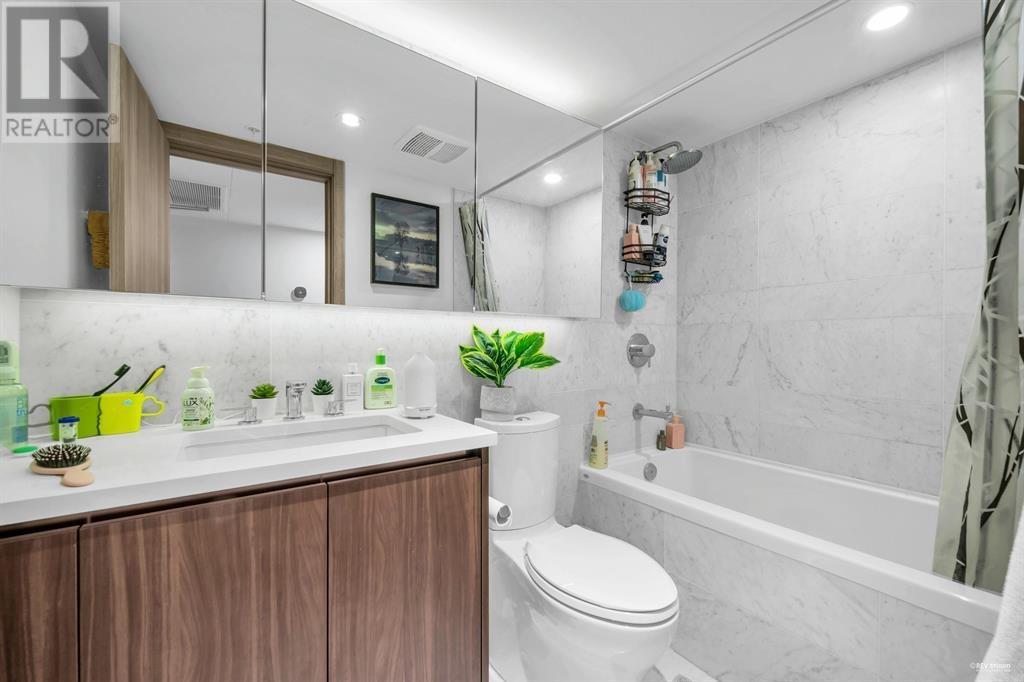 Listing Picture 13 of 18 : 611 3300 KETCHESON ROAD, Richmond / 烈治文 - 魯藝地產 Yvonne Lu Group - MLS Medallion Club Member