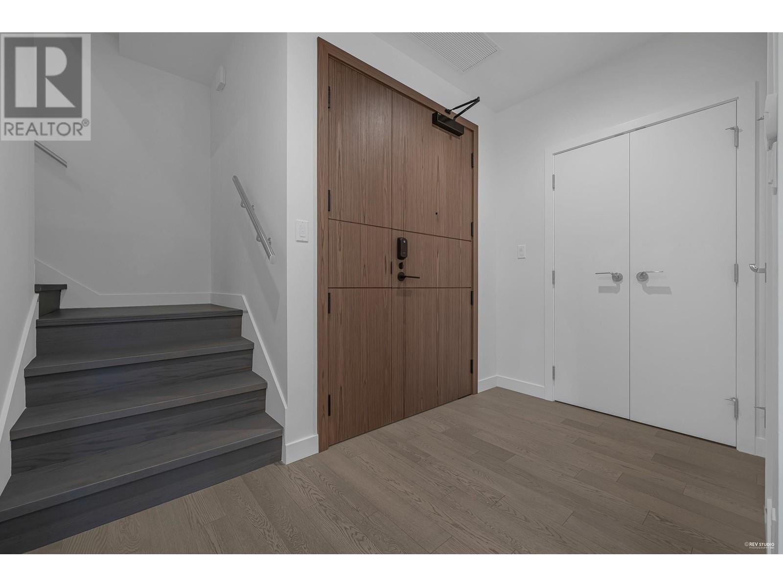 Listing Picture 9 of 33 : 1207 6811 PEARSON WAY, Richmond / 烈治文 - 魯藝地產 Yvonne Lu Group - MLS Medallion Club Member