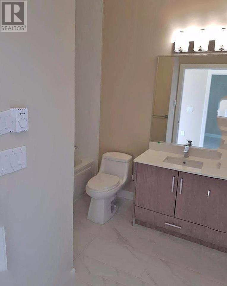 Listing Picture 10 of 19 : PH16 1838 RENFREW STREET, Vancouver / 溫哥華 - 魯藝地產 Yvonne Lu Group - MLS Medallion Club Member