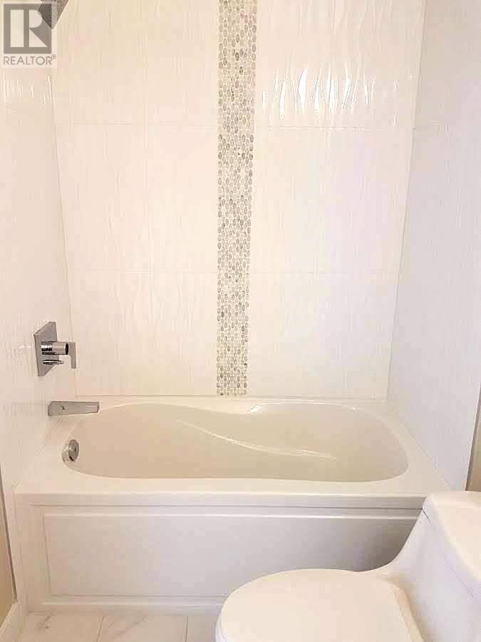 Listing Picture 11 of 19 : PH16 1838 RENFREW STREET, Vancouver / 溫哥華 - 魯藝地產 Yvonne Lu Group - MLS Medallion Club Member