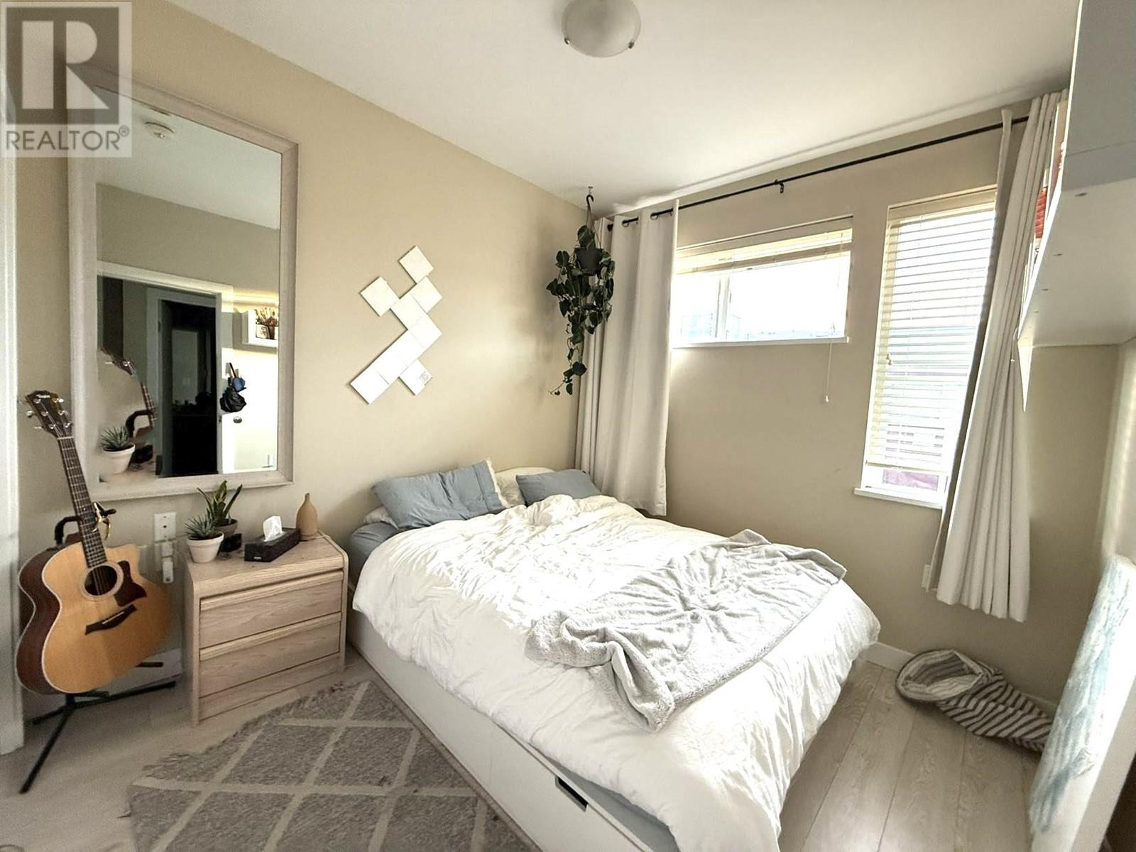 Listing Picture 7 of 19 : PH16 1838 RENFREW STREET, Vancouver / 溫哥華 - 魯藝地產 Yvonne Lu Group - MLS Medallion Club Member
