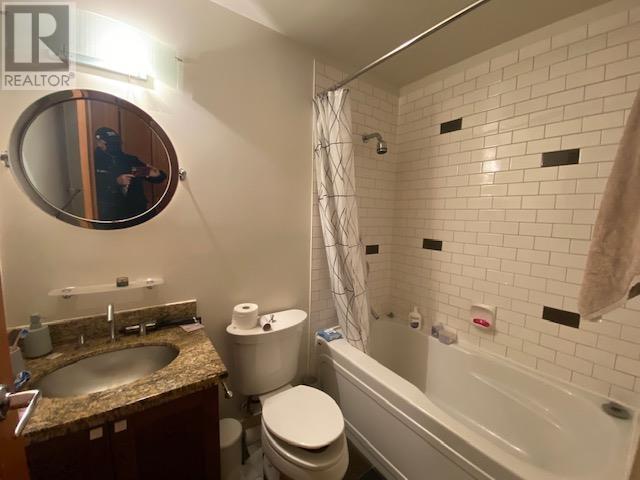 220 2515 ONTARIO STREET