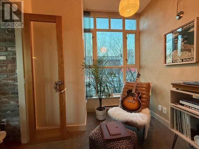 220 2515 ONTARIO STREET