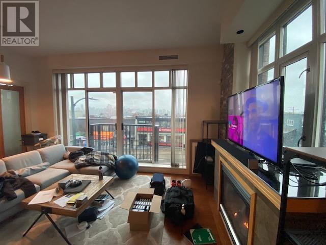 220 2515 ONTARIO STREET