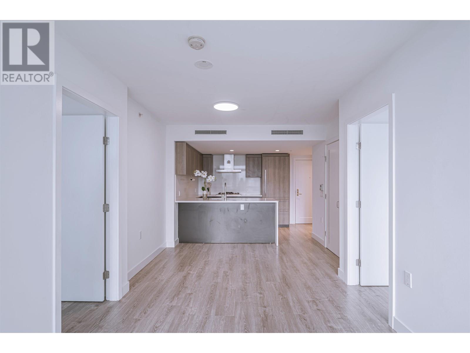 Listing Picture 6 of 23 : 858 6320 NO. 3 ROAD, Richmond / 烈治文 - 魯藝地產 Yvonne Lu Group - MLS Medallion Club Member