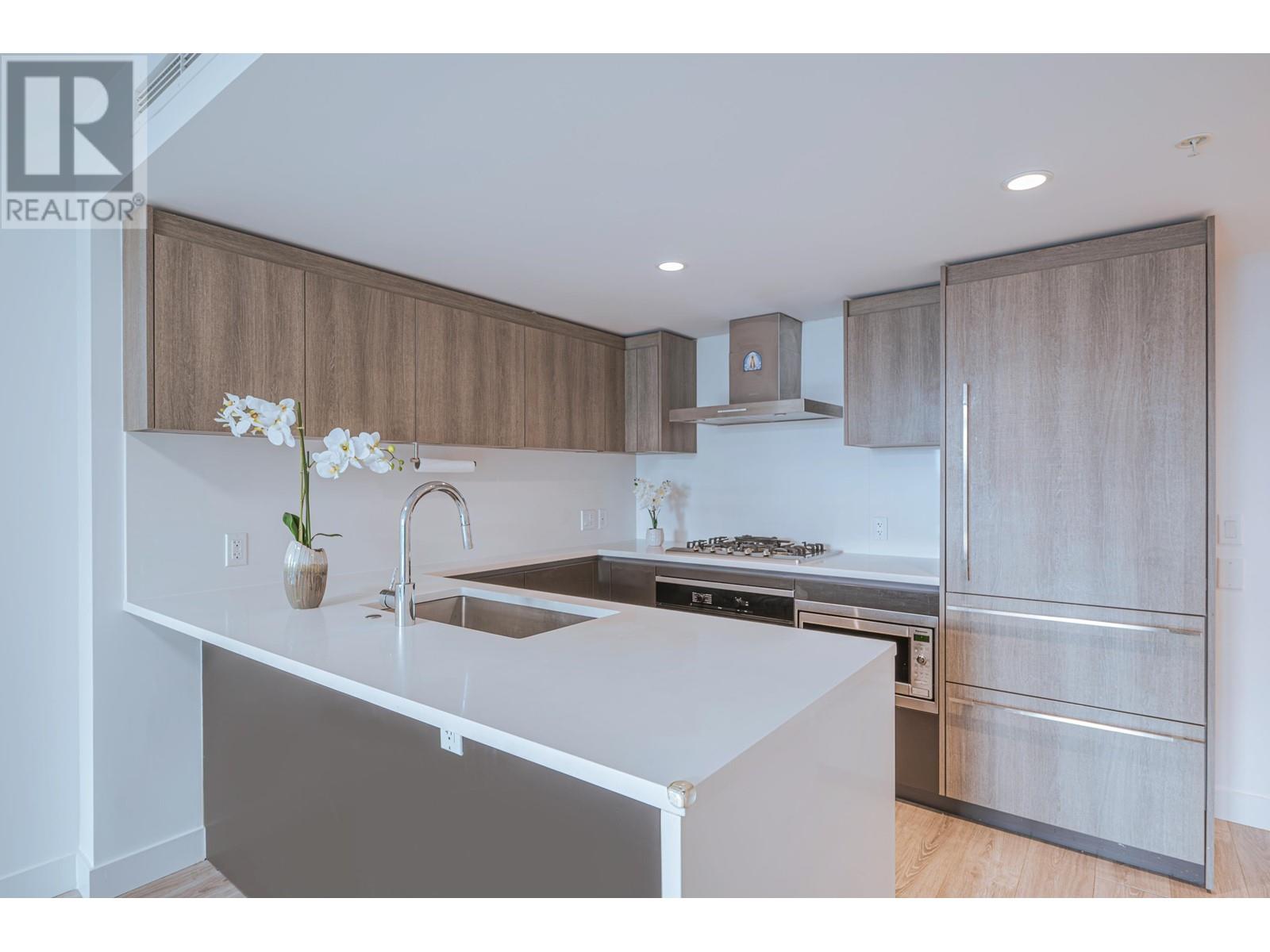 Listing Picture 4 of 23 : 858 6320 NO. 3 ROAD, Richmond / 烈治文 - 魯藝地產 Yvonne Lu Group - MLS Medallion Club Member