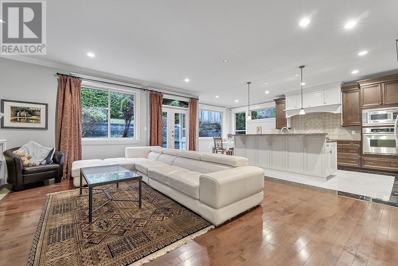 3420 Anne Macdonald Way, North Vancouver, British Columbia  V7G 2S7 - Photo 6 - R2962311