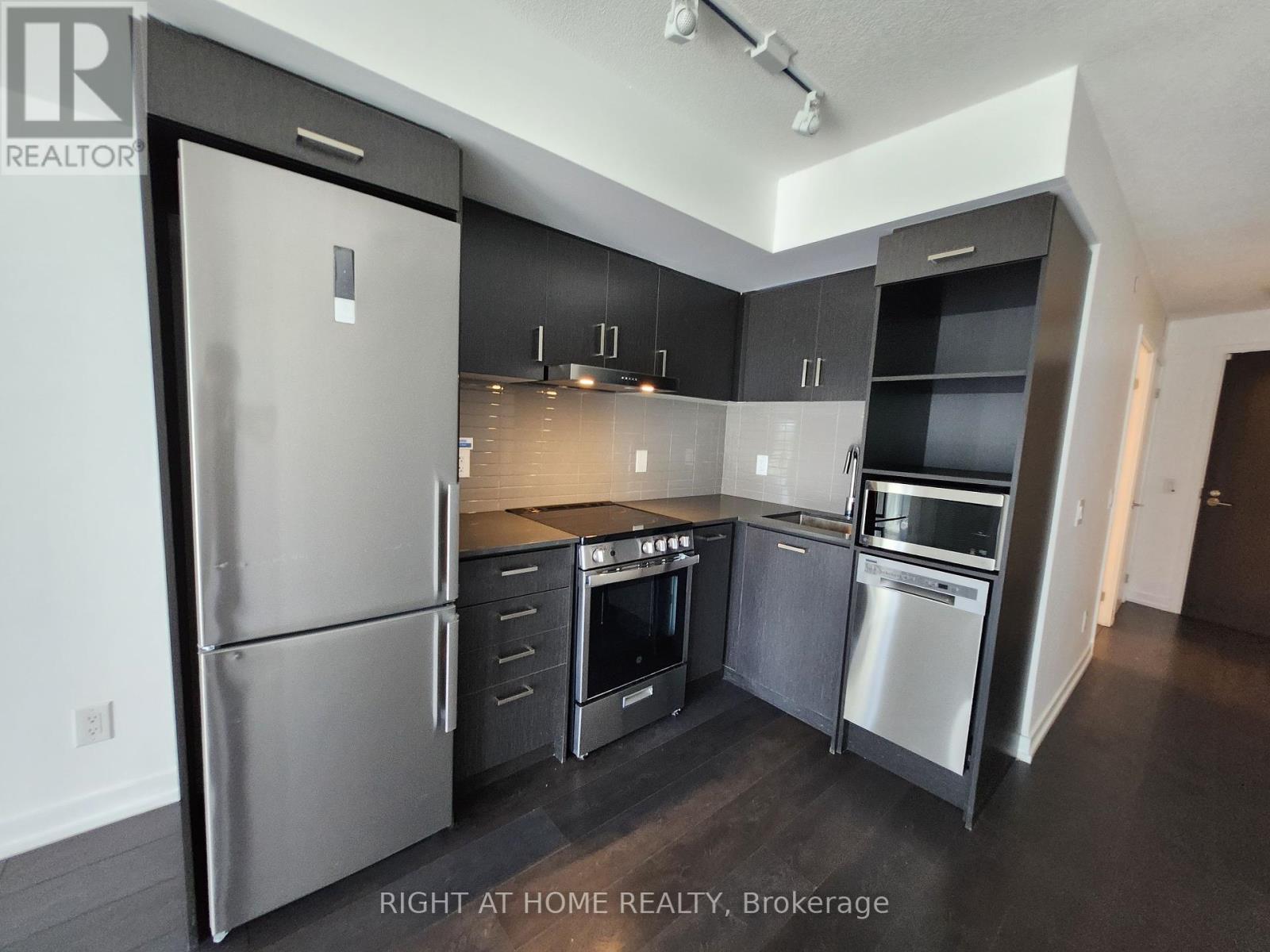Property at 805 - 219 DUNDAS STREET E image 3