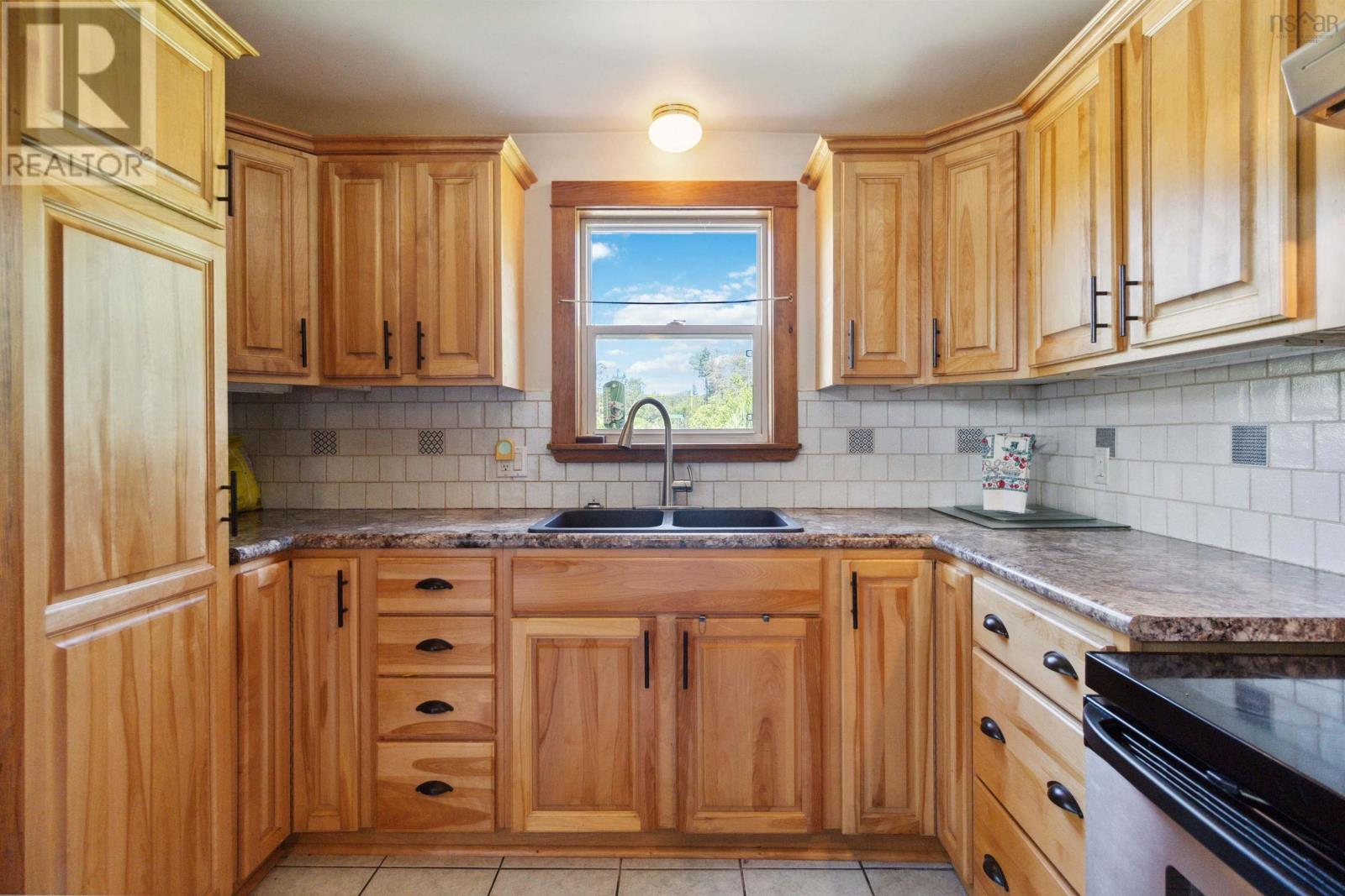 8754 Highway 331, Voglers Cove, Nova Scotia  B0J 2H0 - Photo 21 - 202502102