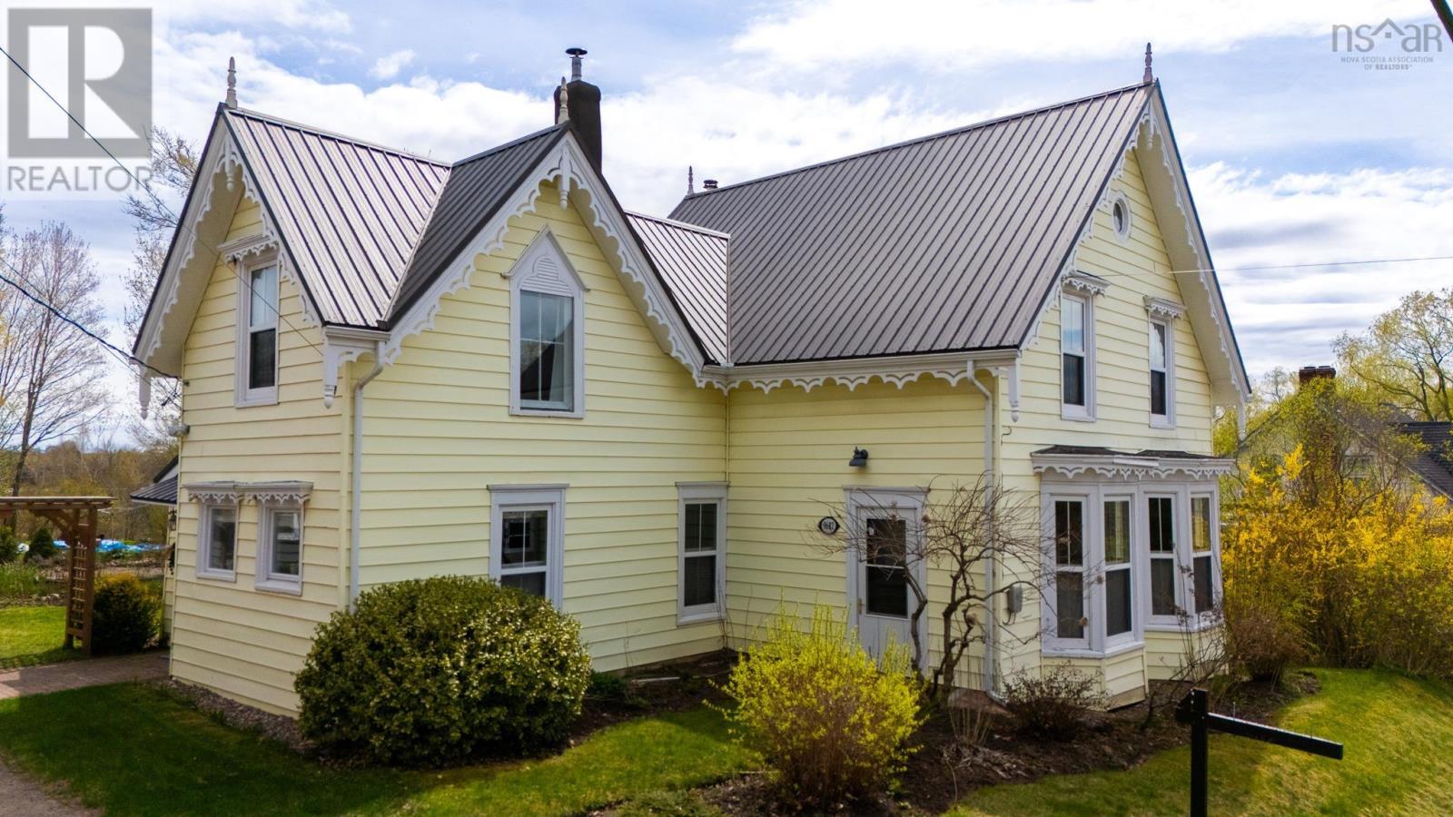 9682 221 Highway, Canning, Nova Scotia  B0P 1H0 - Photo 2 - 202502123