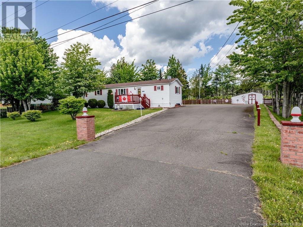 Property at 10735 Principale image 1