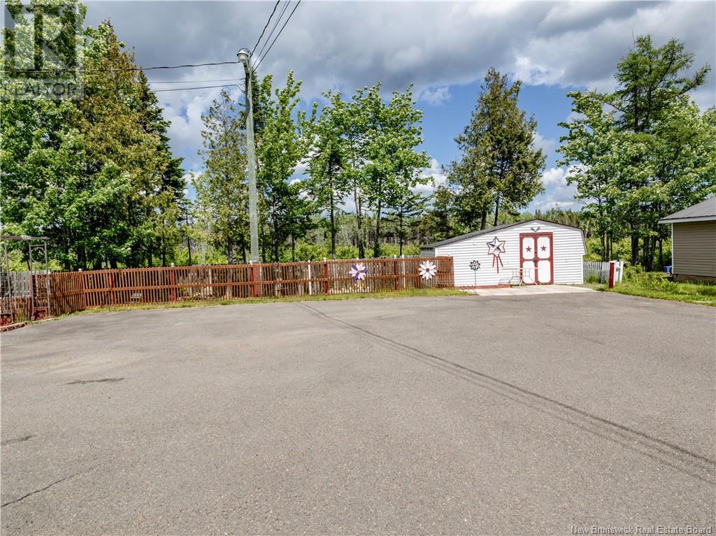 Property at 10735 Principale image 4